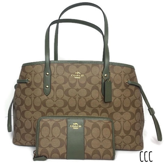 Coach Signature Drawstring Bag & Wallet Set Brown - Picture 1 of 8
